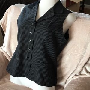 Laura Scott Vest. Excellent condition!
